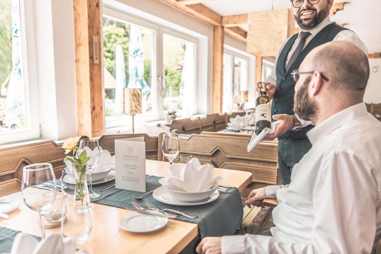 Boutique Wellnesshotel Landmann Steinen  Exterior foto